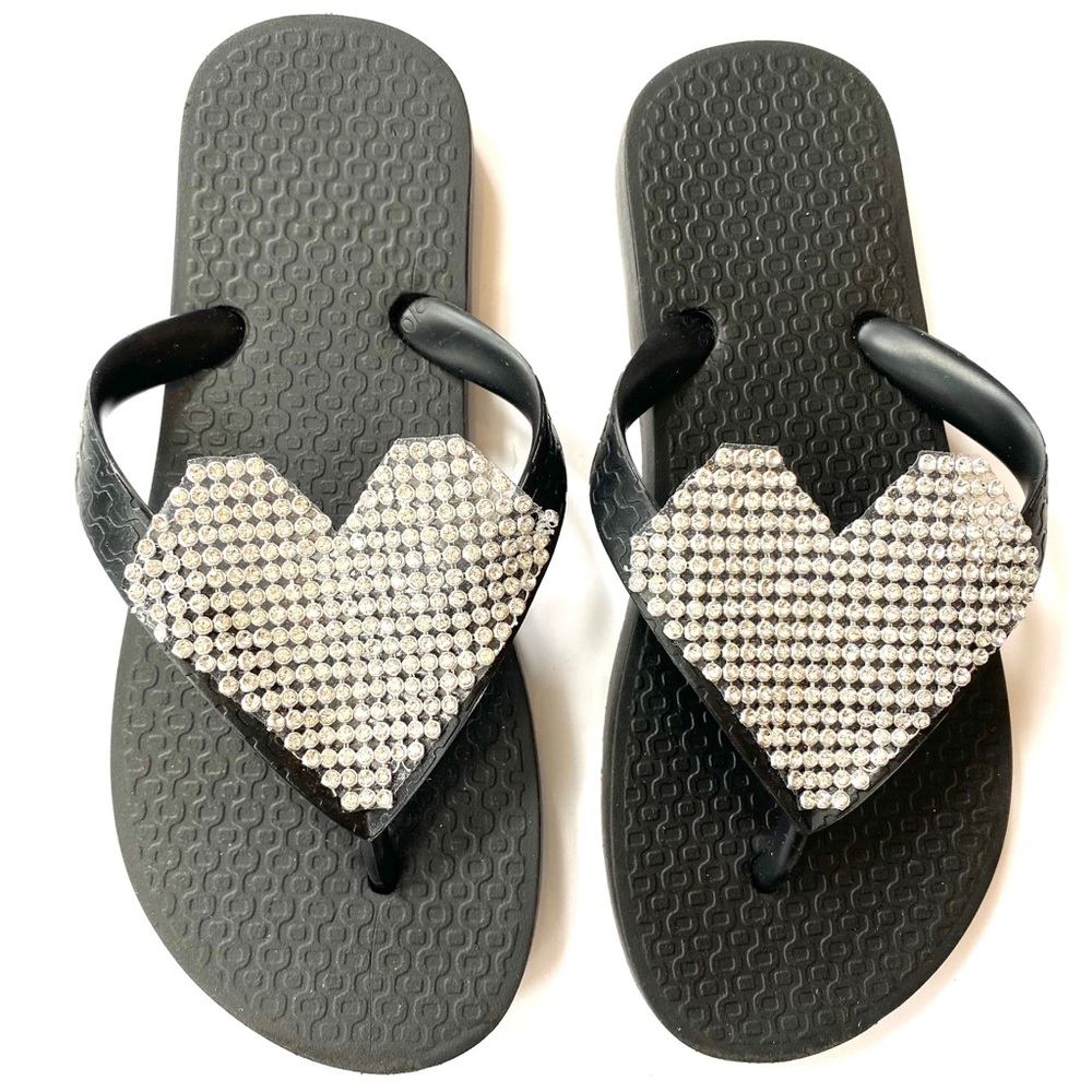 PLANET SEA BLACK FLIP FLOPS SILVER BLING HEART